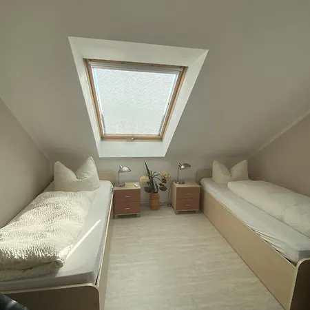 Apartments Und Zimmer Gaestehaus Matthias Dresde Chambre photo