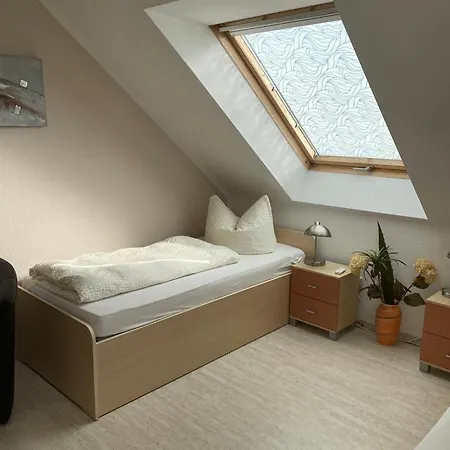 Apartments Und Zimmer Gaestehaus Matthias Dresde Extérieur photo