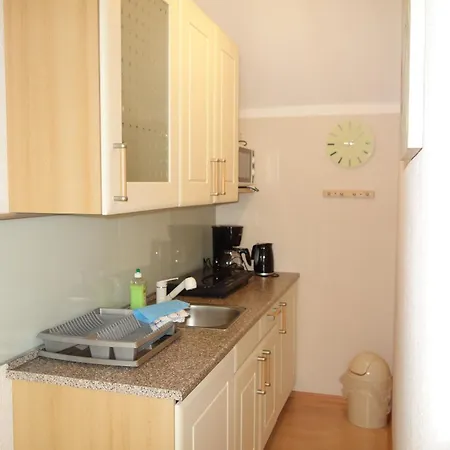Apartments Und Zimmer Gaestehaus Matthias Dresde Chambre photo