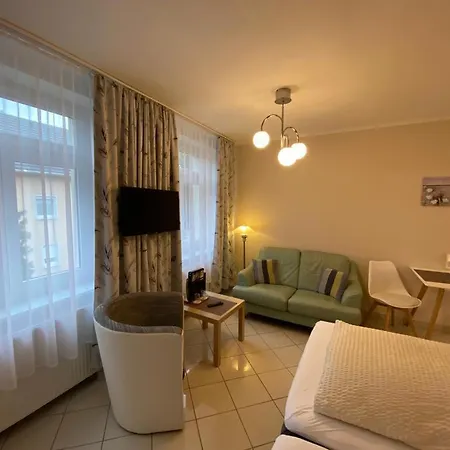 Apartments Und Zimmer Gaestehaus Matthias Dresde Extérieur photo