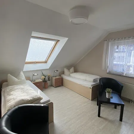 Apartments Und Zimmer Gaestehaus Matthias Dresde Chambre photo