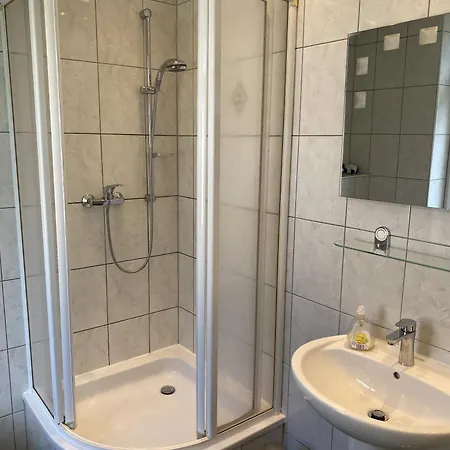 Apartments Und Zimmer Gaestehaus Matthias Dresde Chambre photo